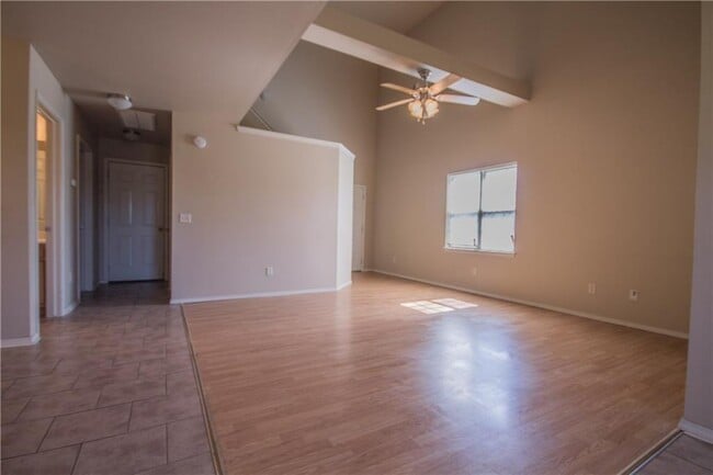 Building Photo - 3402 SW Morningstar Rd