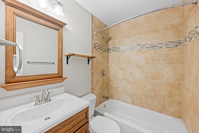 Building Photo - 1785 Westwind Way