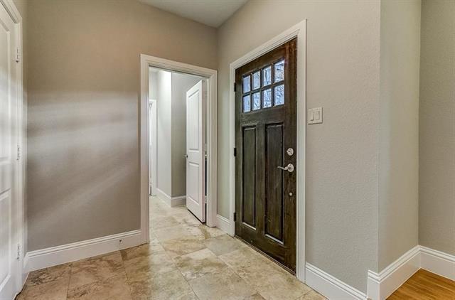 Building Photo - 5914 Hudson St