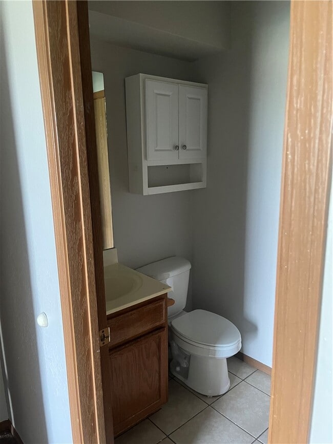 Building Photo - 423 S Water St