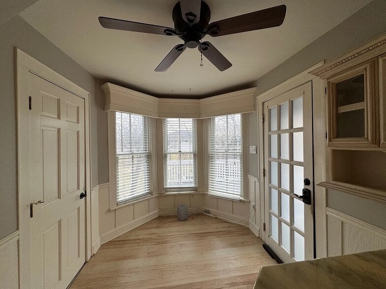 Building Photo - 134 Princeton St