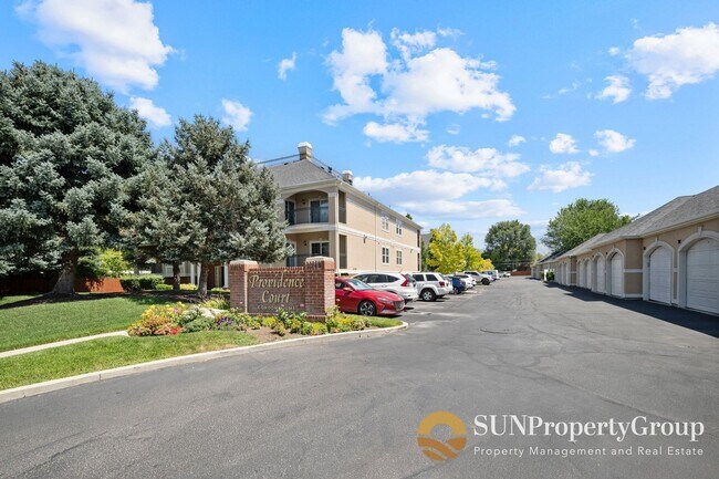 Building Photo - Luxury Condo In Desirable Salt Lake Community