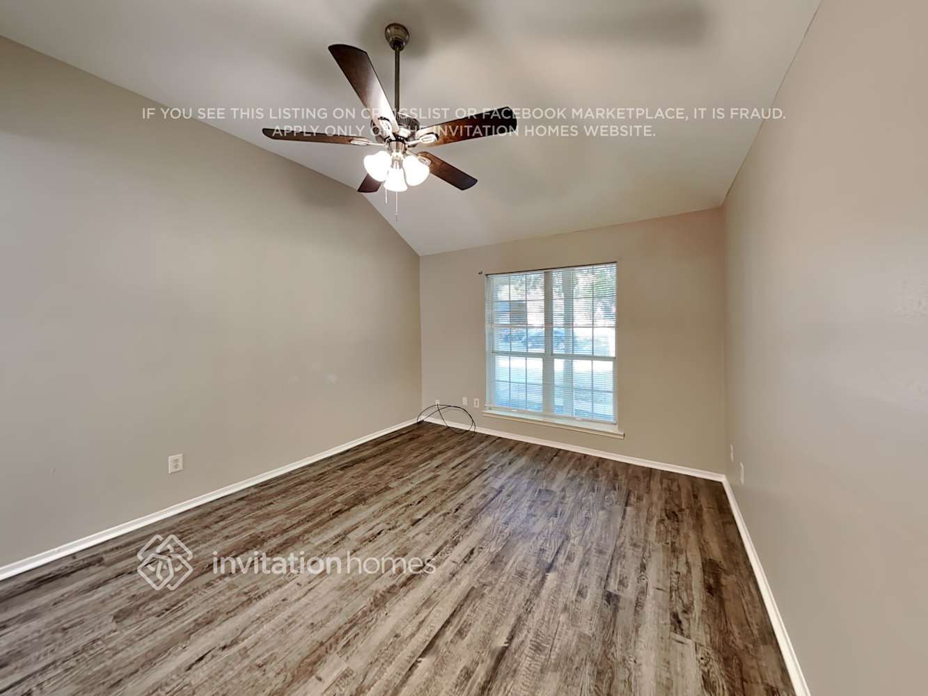 Building Photo - 4930 Vancouver Blvd