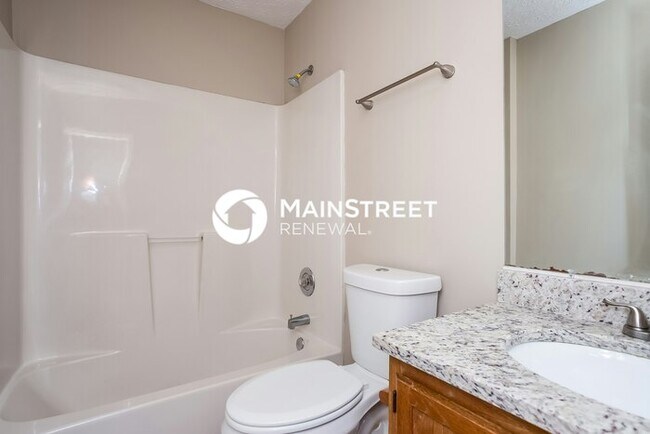 Building Photo - 3 Bedroom Pet-Friendly Home in Riverdale, GA with Main Street Renewal
