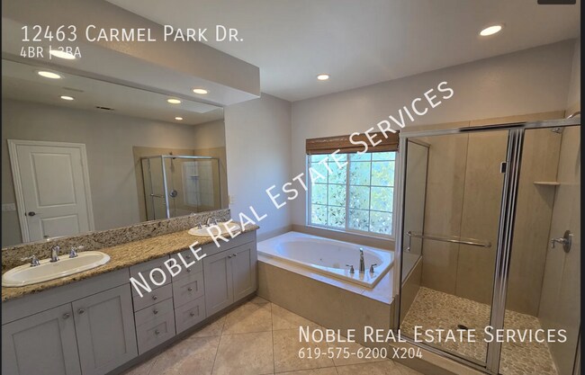 Building Photo - 12463 Carmel Park Dr