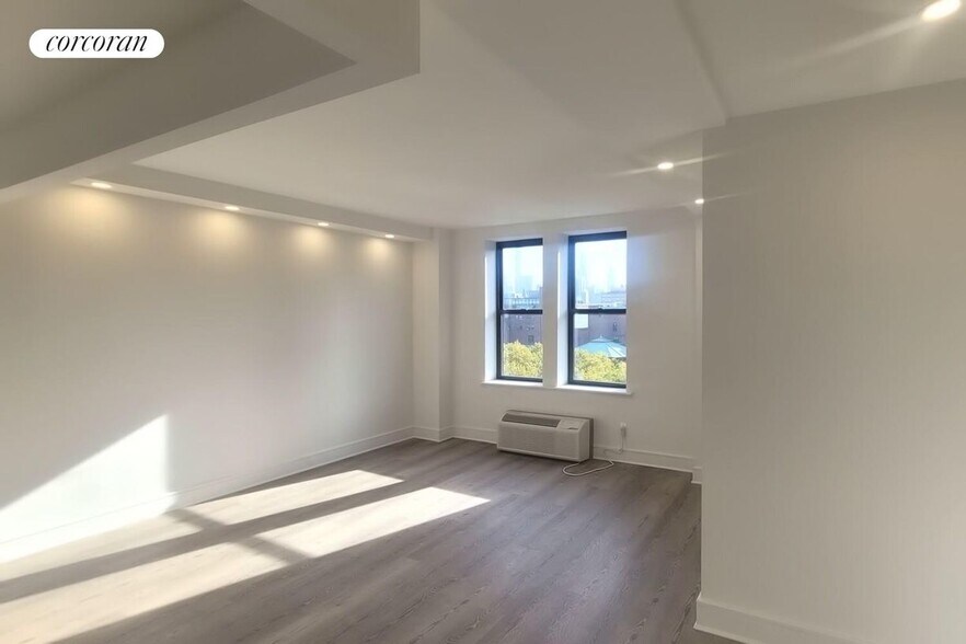 Primary Photo - 45 W 81st St