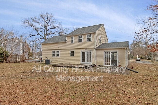 Building Photo - 8600 Lantern Ln