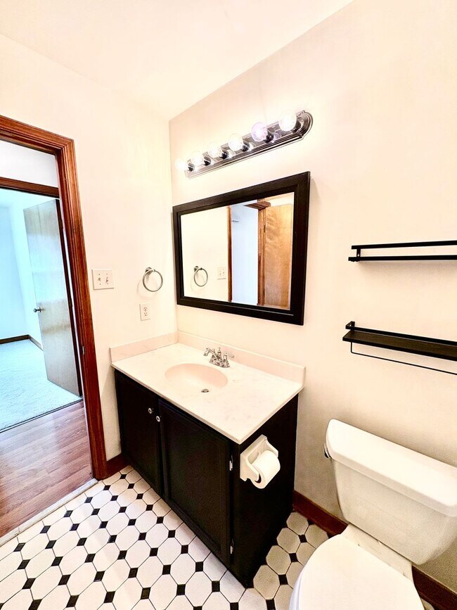 Building Photo - 5312 Ridgerun Terrace