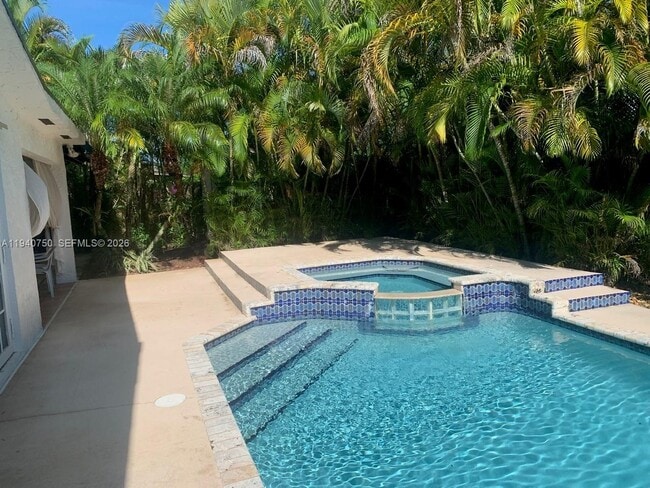 Building Photo - 10841 SW 67th Dr