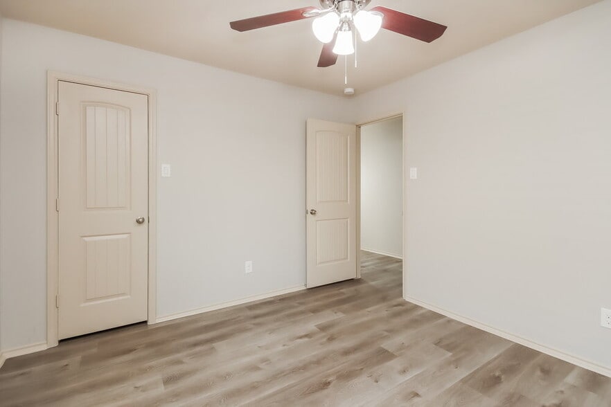 Building Photo - 20207 Louetta Reach Dr