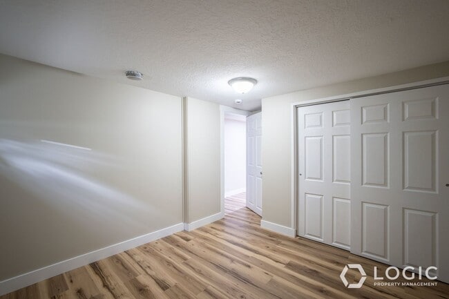 Building Photo - 19 E 1300 S