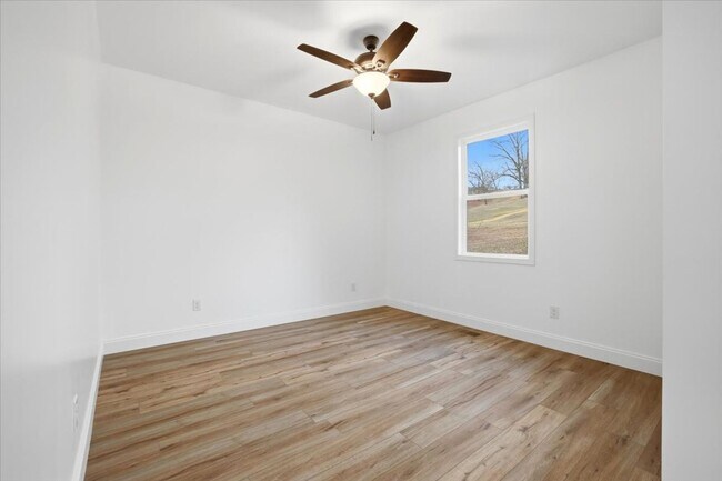 Building Photo - Dandridge -  New Construction