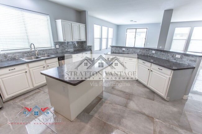 Building Photo - 17916 N 183rd Ave