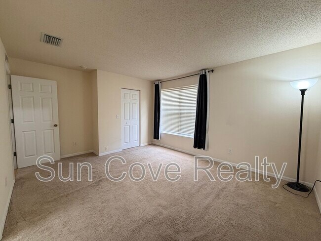 Building Photo - 4215 Winding River Way