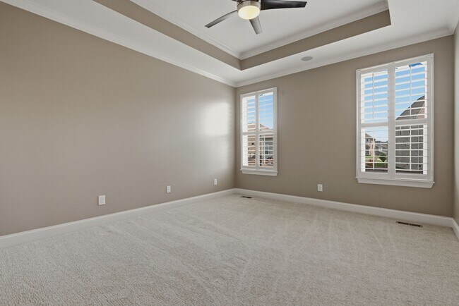 Building Photo - 5036 Winslow Dr