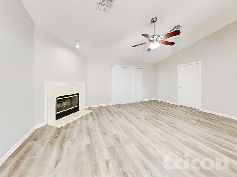 Building Photo - 8755 Tidewood Ct