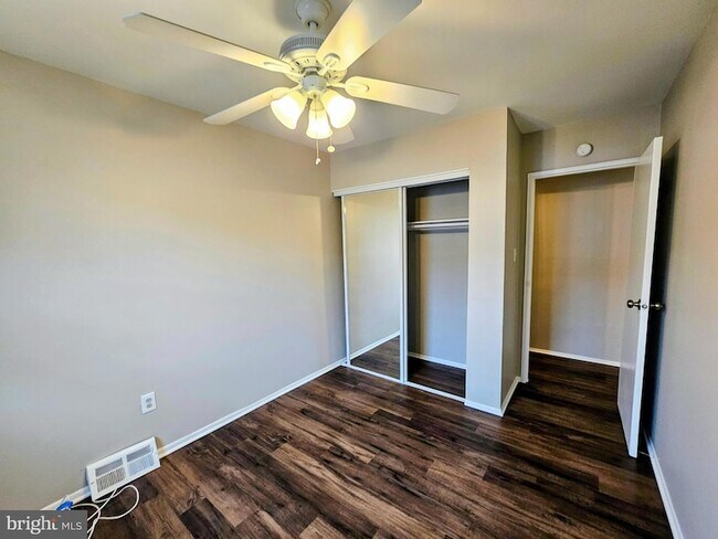 Building Photo - 1519 Roosevelt Dr