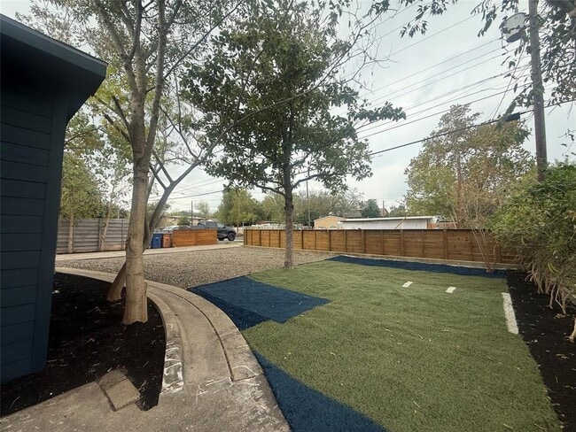 Building Photo - 5903 Nancy Dr