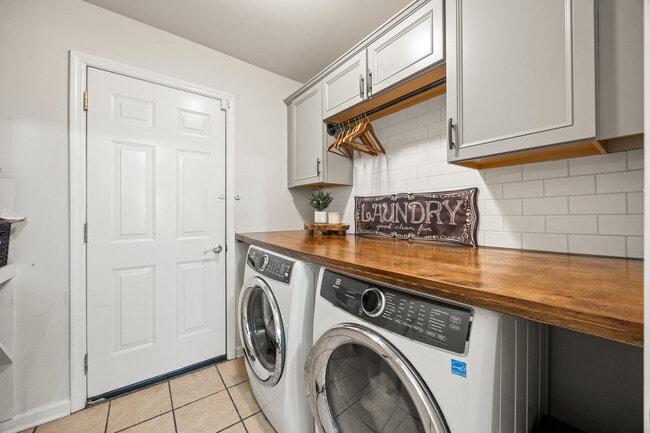 Building Photo - 3621 Polo Club Blvd