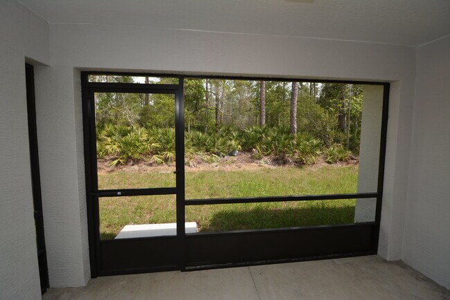 Building Photo - "Charming 3-Bedroom Duplex with Granite El...