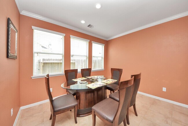 Building Photo - 12912 Southern Manor Dr