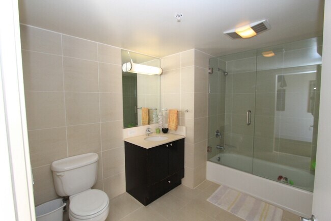 Building Photo - Chic Furnished Living at The Sierra at Jac...