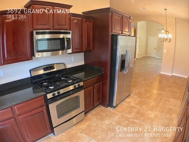 Building Photo - 3692 Grand Cayman Ln