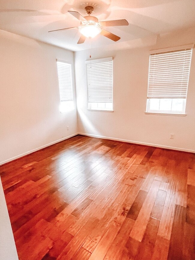 Building Photo - 2356 Cantalise Dr