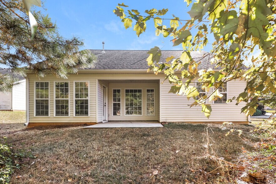 Building Photo - 1716 Anniston Dr