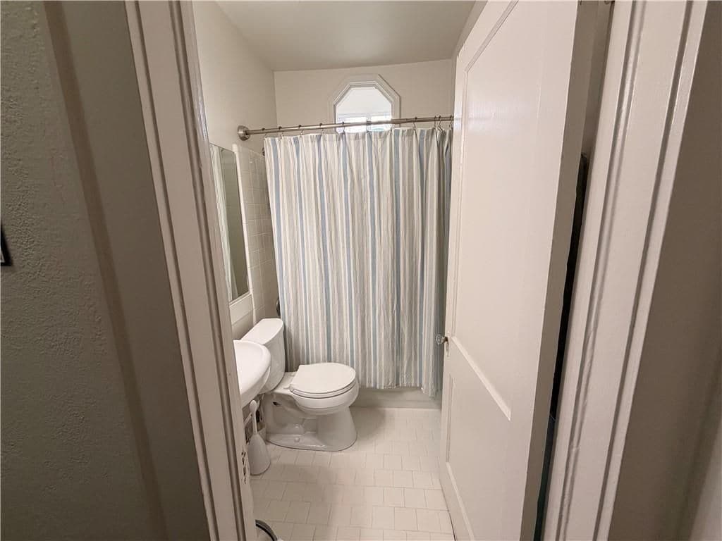 Building Photo - 71 Maddox Dr NE