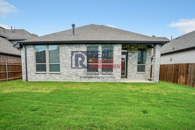 Building Photo - Spacious Home with Office & Media Room in Tavolo Park