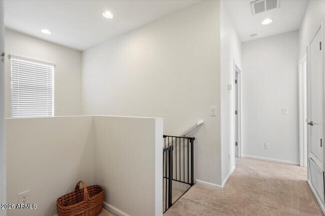 Building Photo - 710 E Boca Raton Rd