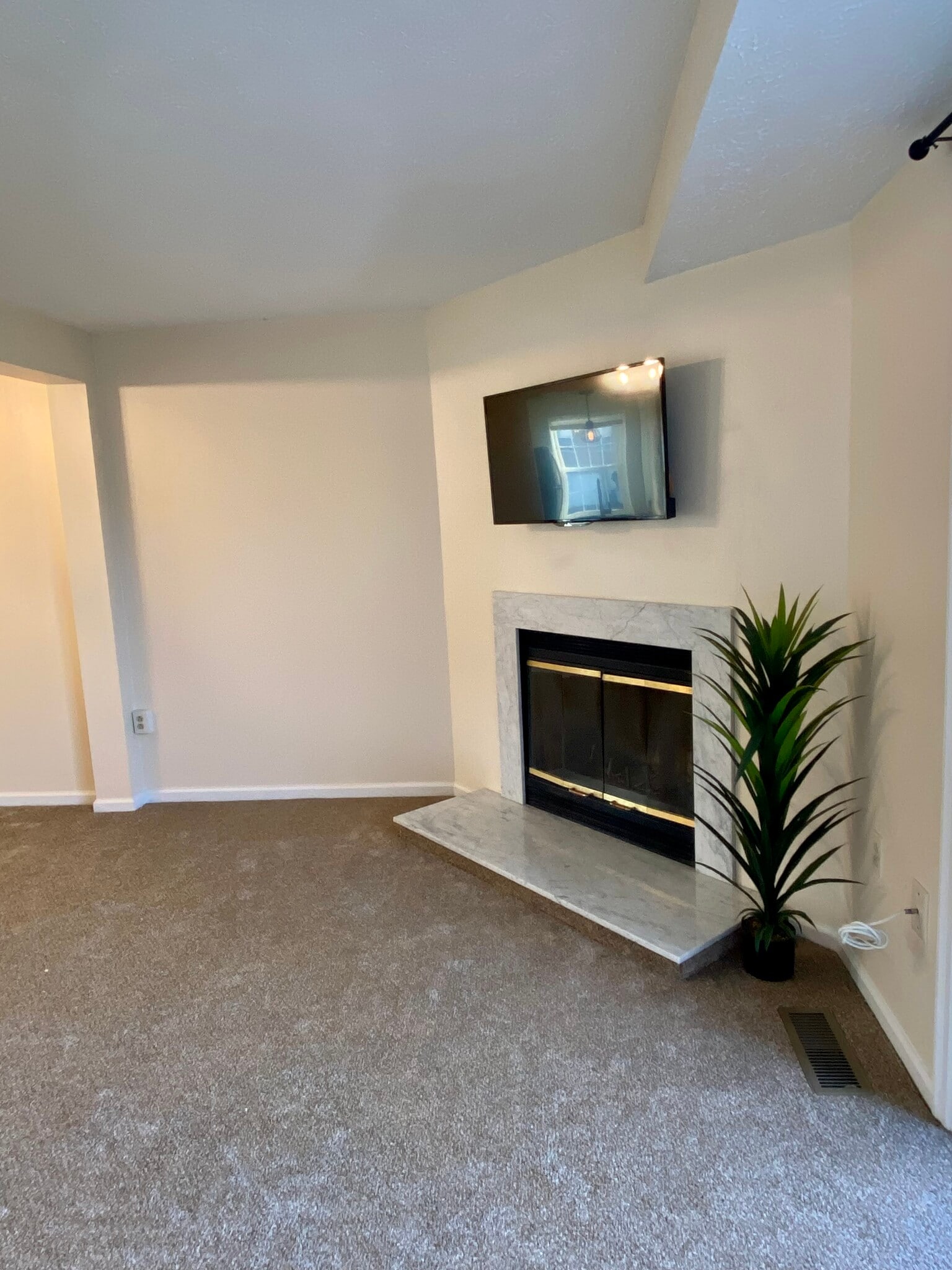 Building Photo - 307 Fawn Trl