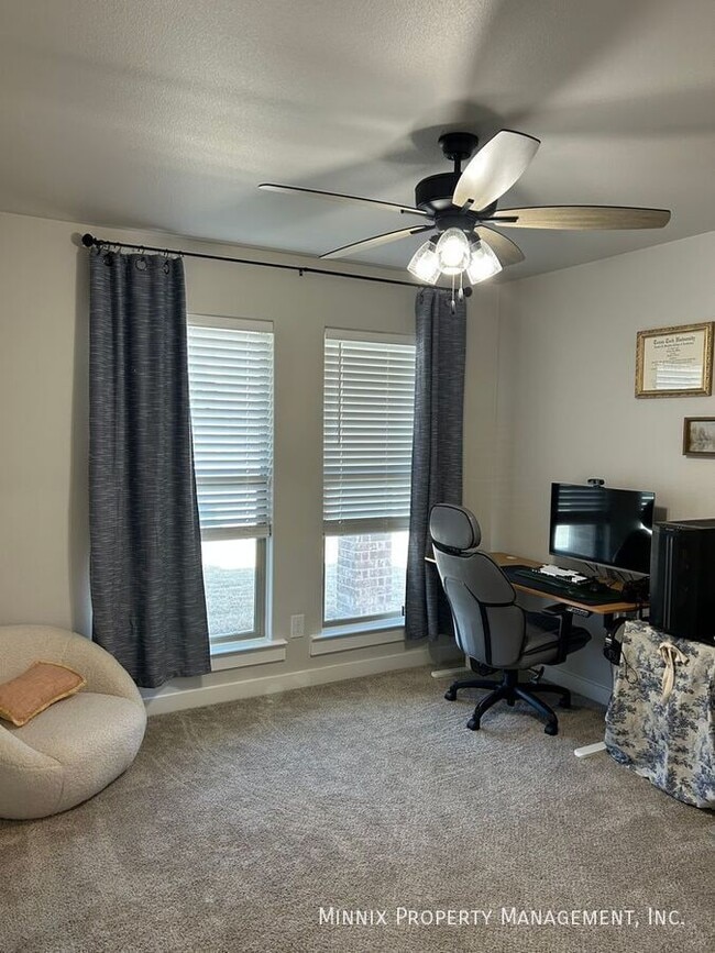 Building Photo - 2923 137th St