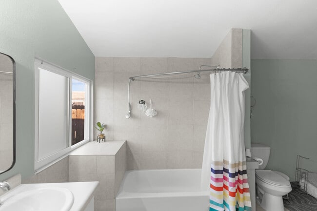 Building Photo - 47800 Madison St