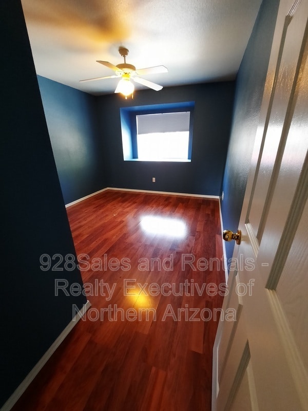 Building Photo - 1097 W Overland Pass Dr