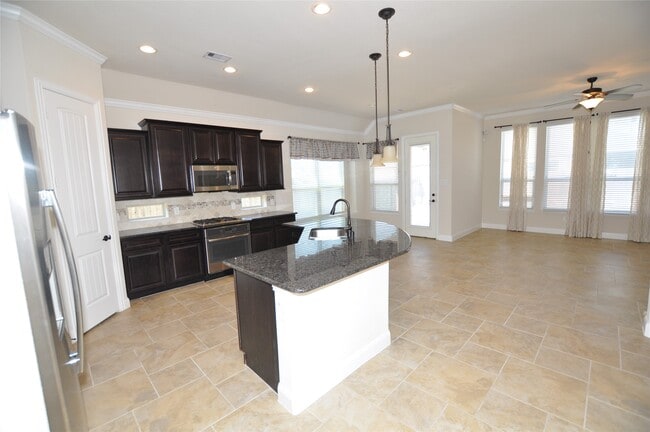 Building Photo - 13315 Maywater Crest Ct