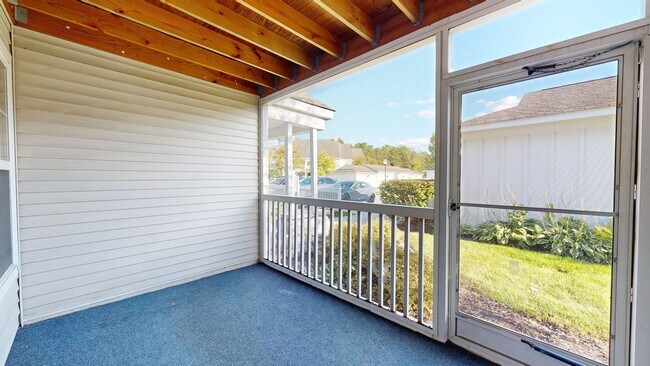 Building Photo - 2767 S Knightsbridge Cir