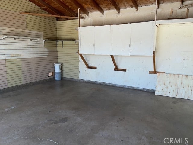 Building Photo - 16088 Chestnut St