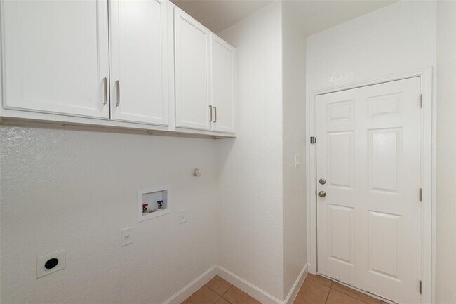 Building Photo - 141 Kype Cove