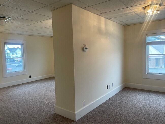 Building Photo - 228 Main St