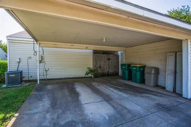 Building Photo - 822 Creekside Dr