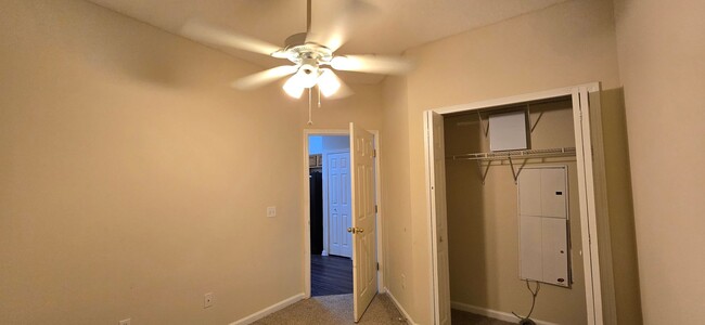 Building Photo - Willow Ridge - Ground Level Condo