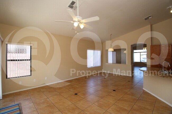 Building Photo - 7074 S Heather Dr