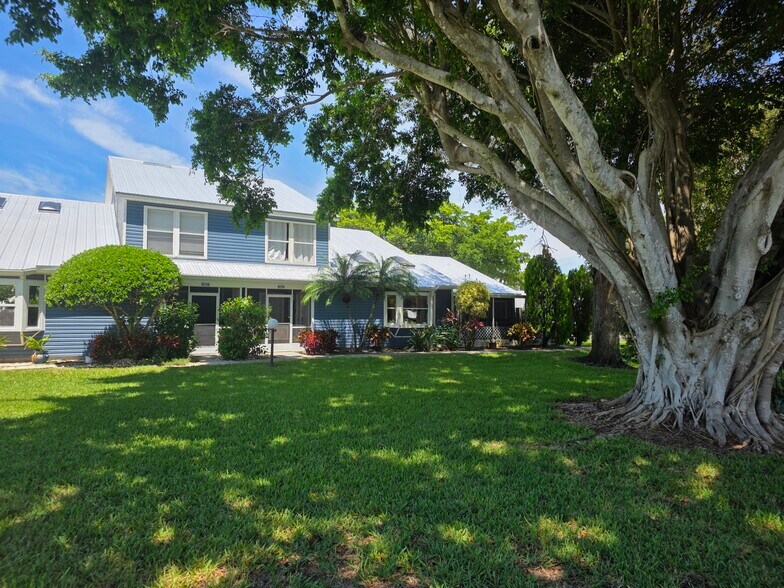Front View - 3425 Timberwood Cir