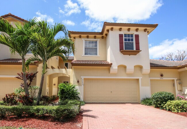 Building Photo - 5762 NW 119th Dr