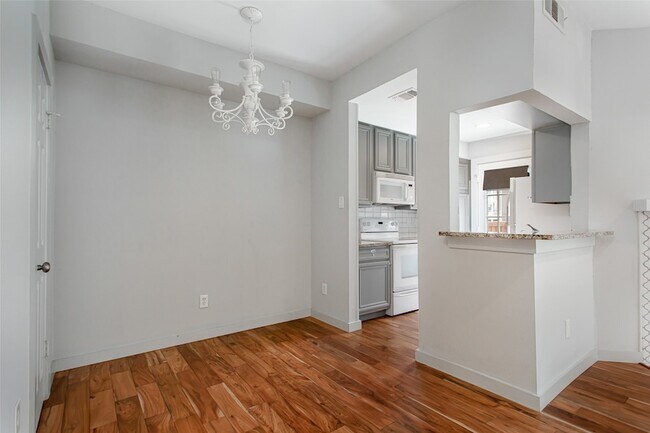 Building Photo - 6210 Oram St