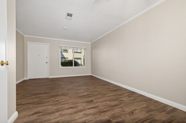 Building Photo - 10187 Peaceful Ct