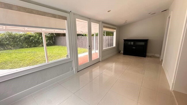 Building Photo - 2474 SW 24th Ter