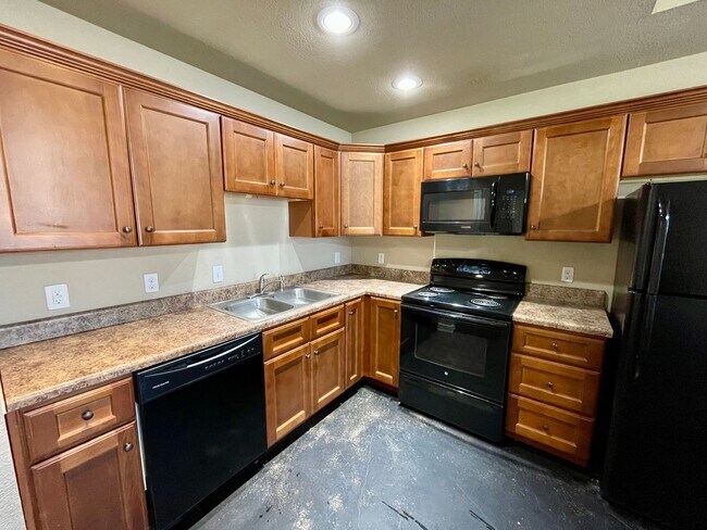 Building Photo - 5306 Apt Dr